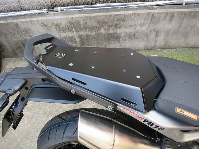 KTM 790 DUKE のツーリングで役に立つオプションをご紹介します KTM 790 DUKE のツーリングで役に立つオプションをご紹介します