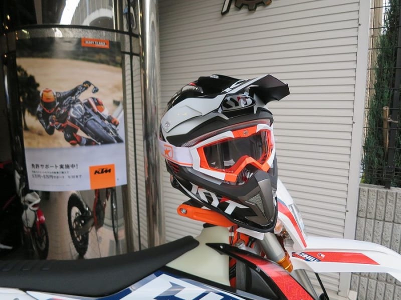 【第1位獲得！】 Rider's - EXC！ ゴーグルのマッチングとKTM ariete ヘルメットと STRIKEEAGLE KYT Land ショップ通信 YOYO セキュリティ・セーフティ