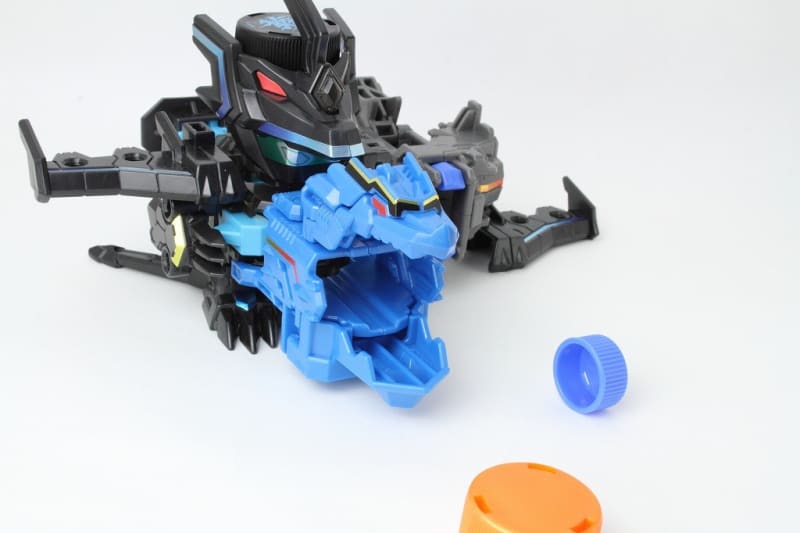 キャップ革命ボトルマン 黒龍王G - 城西ドンガルドン キャップ革命ボトルマン 黒龍王G - 城西ドンガルドン