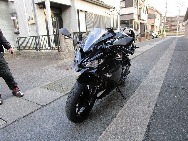 Kawasaki Ninja ZX-25R |スーパースポーツモデル|並列4気筒