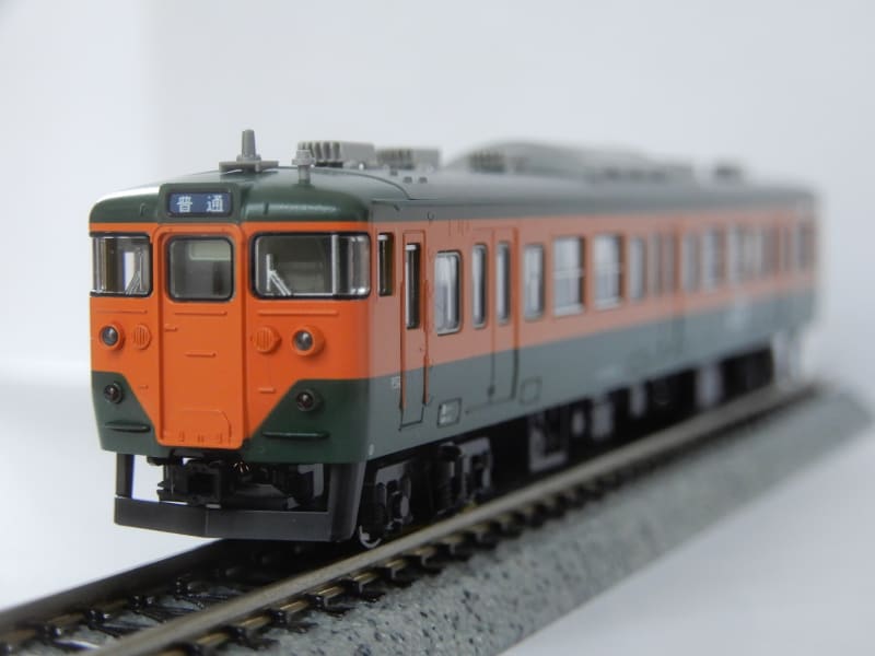 KATO 113系2000番台 湘南色(JR仕様) 東海道線 入線 : 夏島鉄道