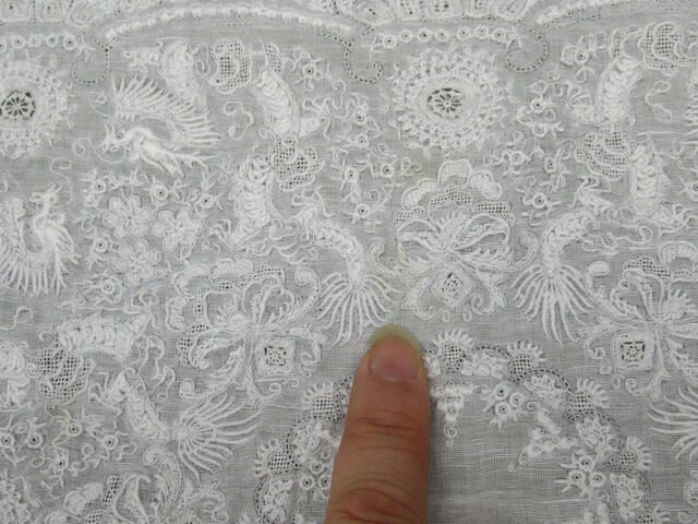 汕頭（スワトウ）刺繍ハンカチ 黄変しみ クリーニング・しみ抜き