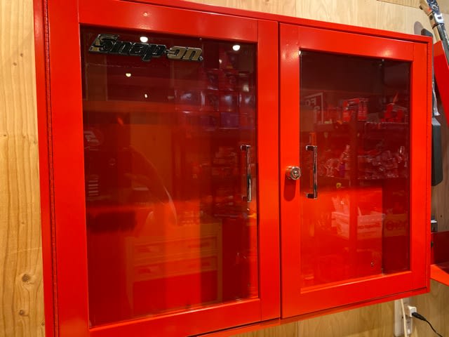 スナップオンガレージ 61z3LbO1DeL._AC_SY200_QL15_.jpg