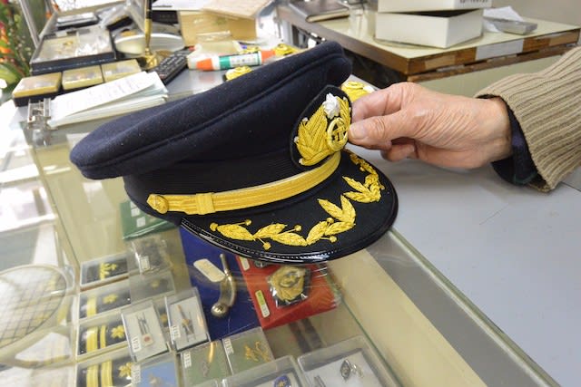 激安大特価！ 海上自衛隊向けの制帽 呉の老舗「高田帽子店」謹製 寸法58cm おしい 個人装備
