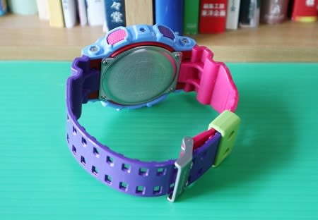 CASIO G-SHOCK 「 GA-110F-2JR MAN BOX フィギュア付き 中野 CASIO G-SHOCK 「 GA-110F-2JR MAN BOX フィギュア付き 中野