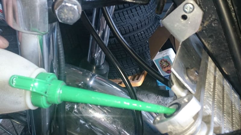 Z1 オイルクーラー取り付け 5 - Los Diarios de Motocicleta Z1 オイルクーラー取り付け 5 - Los Diarios de Motocicleta