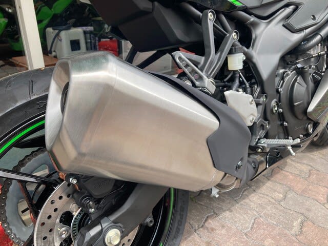 2023/5/14◇2023「NInja ZX-25R SE」納車ですっ! - バイク屋 2023/5/14◇2023「NInja ZX-25R SE」納車ですっ! - バイク屋