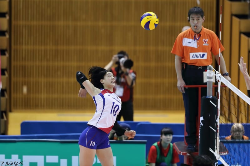 小田 桃香選手 胸いっぱいの アルミ鍋を