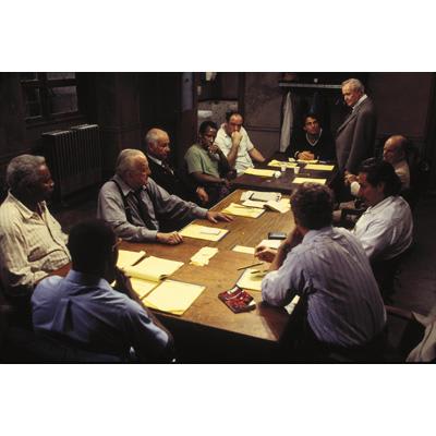 Amazon.co.jp: 12人の怒れる男/評決の行方 [レンタル落ち