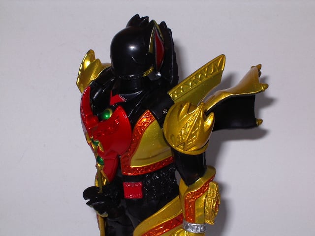 超絶変形 仮面ライダーキバ 飛翔態 - 元傭兵の気分的なレビュ倉庫