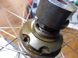 ボスフリーの取り外し 工具が無い - Kinoの自転車日記 ボスフリーの取り外し 工具が無い - Kinoの自転車日記