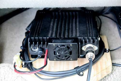 IC-208 を活用して U/V モービル運用を開始 - JA5DBE の Coffee IC-208 を活用して U/V モービル運用を開始 - JA5DBE の Coffee
