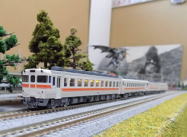 TOMIXの92062 JRキハ58系ディーゼルカー「みえ」を弄る