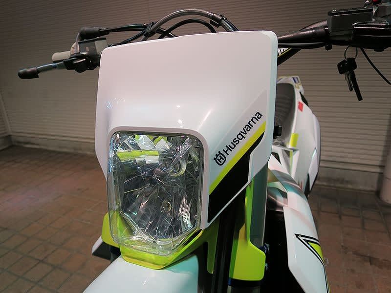 遂に上陸!Husqvarna TE300i ROCKSTAR EDITION がYOYOに!希少な 遂に上陸!Husqvarna TE300i ROCKSTAR EDITION がYOYOに!希少な