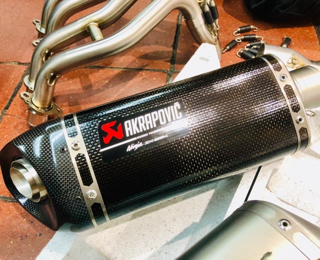 口コミ・レビューで人気商品を探そう 2022/3/10◇届きましたっ！Akrapovic製「ZX-25R用フル パーツ