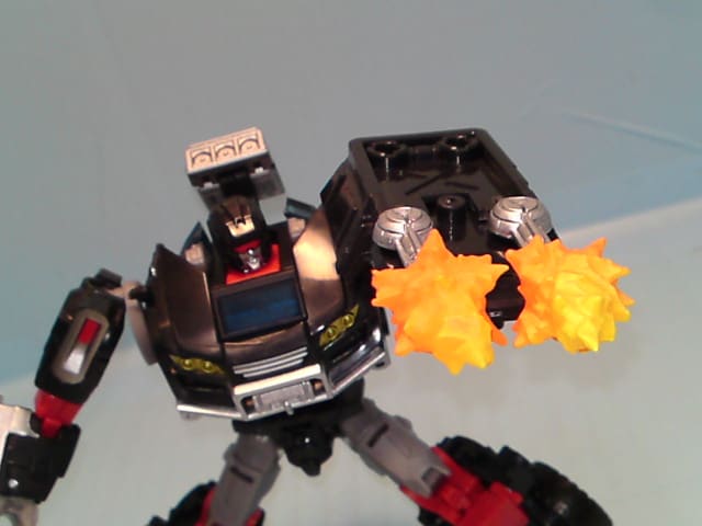 TFジェネレーションズ デラックスクラス トレイルブレイカーを