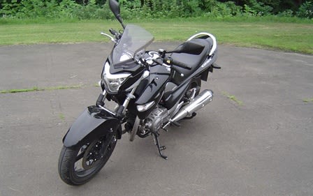 GSR250 Puig Screen(プーチスクリーン) 取付方法・画像など GSR250 Puig Screen(プーチスクリーン) 取付方法・画像など