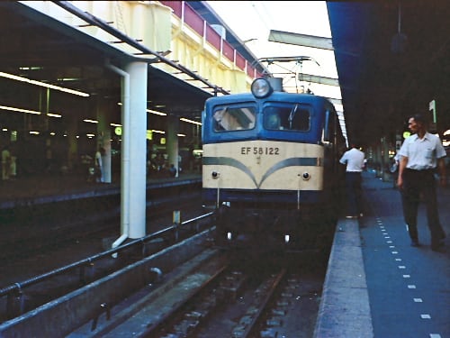 EF58-122】一般色/1981年の上野駅にて・・・ - ～茨木発～鉄道