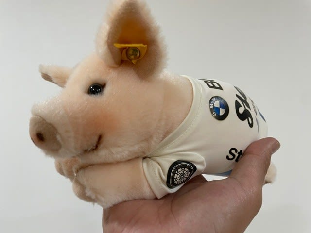 BMW Studie x Steiffの可愛い子豚ちゃん？ - blue deco design lab
