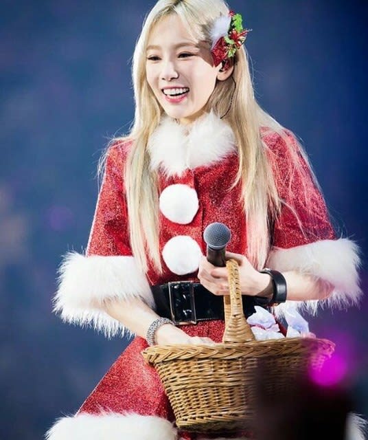 少女時代 テヨン the magic of christmas time ポスカ｜タレント