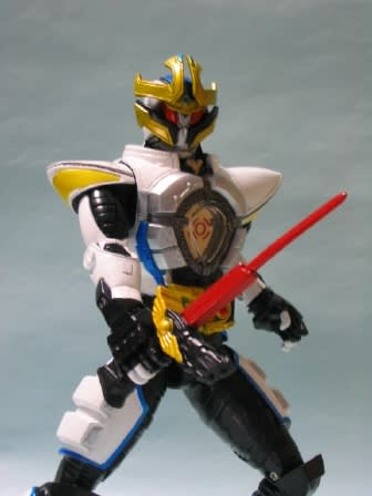 Amazon | 仮面ライダーキバ 2モードバーストチェンジDX仮面