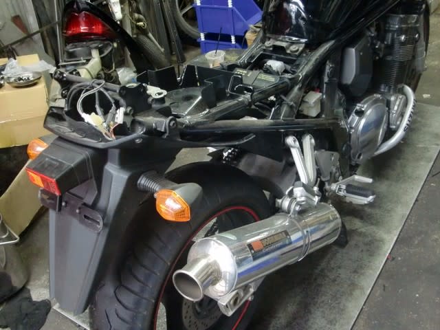 スズキ バンディット1200 フェンダーレスキット | バイクパーツ