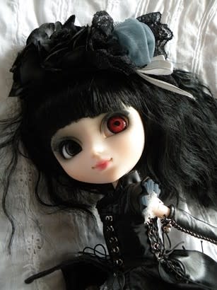 ゴスロリ処刑人 ユキちゃん ←プーリップ(お人形)の。 前編 ゴスロリ処刑人 ユキちゃん ←プーリップ(お人形)の。 前編
