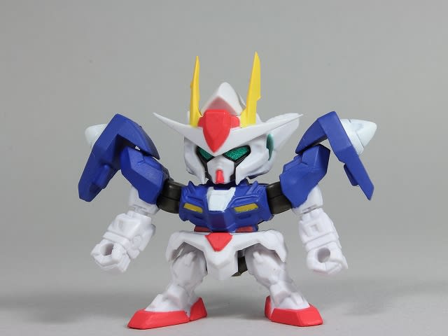 即決□古いSDガンダム 大量色々129体□非売品ケース入り□NEO