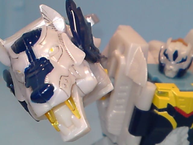 TFギャラクシーフォース デラックスクラス ファングウルフを