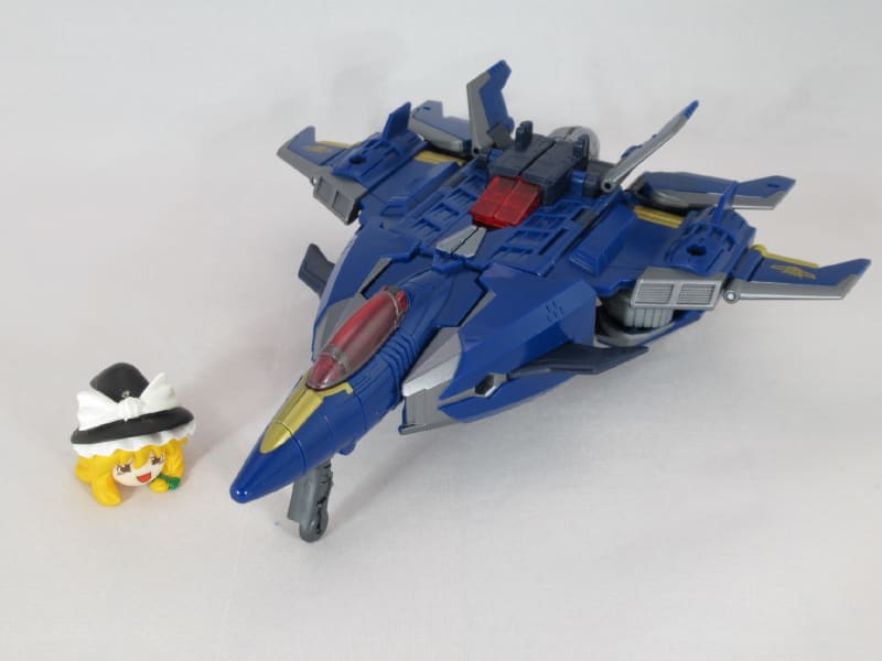 TFレガシーエヴォリューション リーダークラス ドレッドウイング