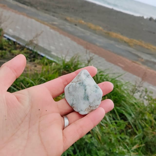 糸魚川ヒスイって - Pianta Natante(工房浮草)の日記 糸魚川ヒスイって - Pianta Natante(工房浮草)の日記