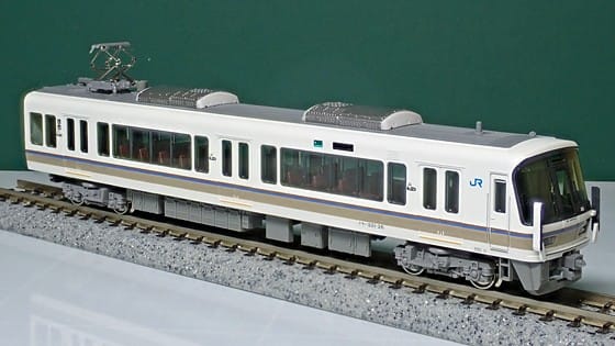 4＋4編成です。KATO 221系 リニューアル車〈大和路快速〉の話 - Ｋボーイの根岸線日記