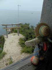 琵琶湖に浮かぶパワースポット「竹生島」。龍神さまや白巳さま