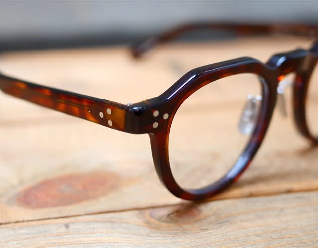 武骨なクラウンパント型のYELLOWS PLUS (イエローズプラス) 新作