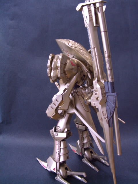 ナイトオブゴールド(WAVE製1/144) 完成 - 部長職のお仕事 ナイトオブゴールド(WAVE製1/144) 完成 - 部長職のお仕事