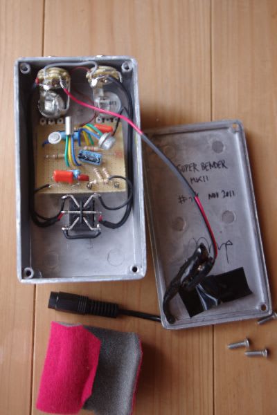 エフェクターボードの中身 Part 4 MANLAY SOUND (FUZZ) SUPER