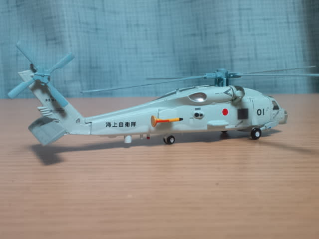 1/144 SH-60J - 叛逆のぺんた
