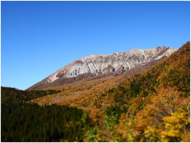大山紅葉 鍵掛峠と奥大山 写進化 ヲアニーの徒然日記