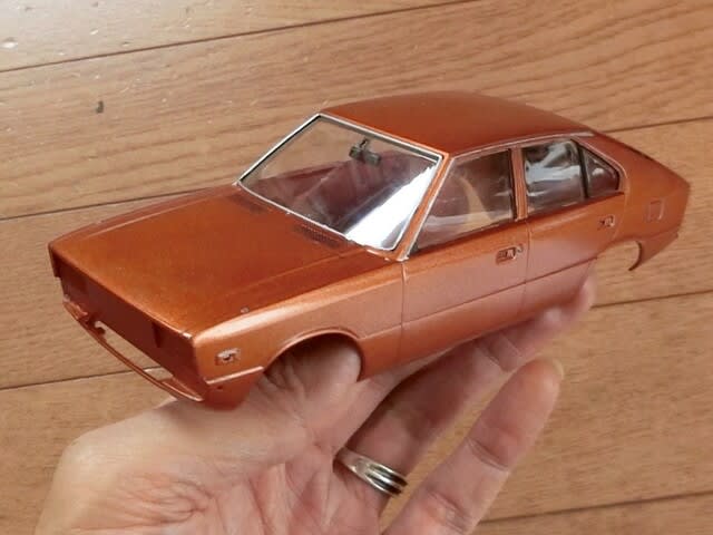 1/24アカデミー ヒュンダイポニー1 製作中2 - sportscar graphic 1/24アカデミー ヒュンダイポニー1 製作中2 - sportscar graphic