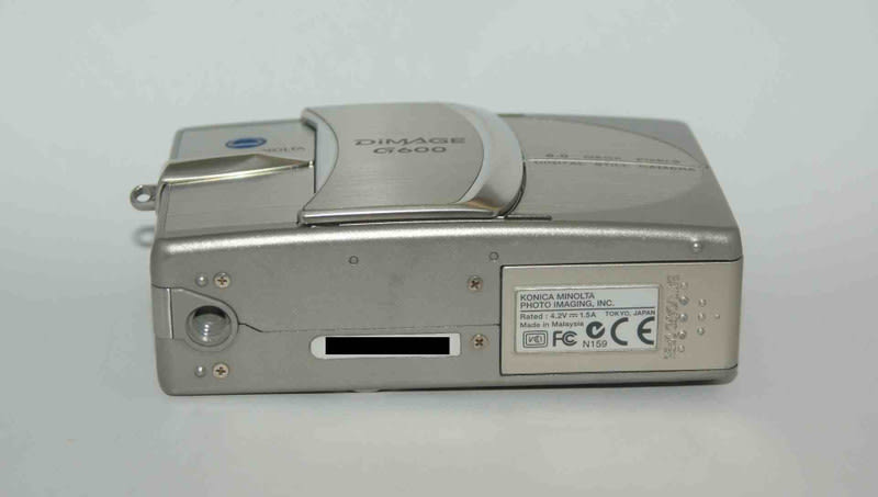 KONICA MINOLTA DiMAGE G600 GT HEXANONレンズ - 乾電池の画像集
