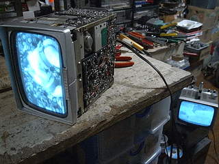 三菱 6P-125 （昭和37年）6インチ、白黒、世界最小 - テレビ修理