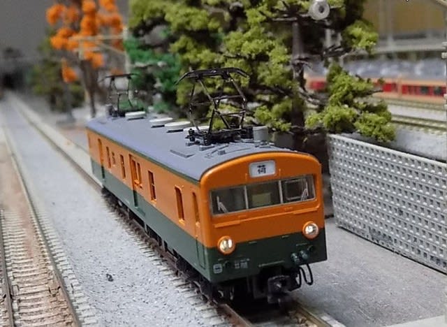 KATOの4863-1 クモユニ74-0湘南色と4864-1 クモユニ74-0