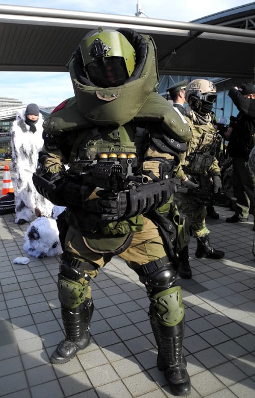 【お試し価格！】 ハロウィン！ 軍服 ガンダムコスプレ ジオン軍兵士 厚 コスプレ衣装