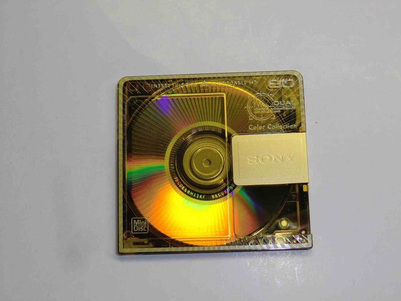 SONY MiniDisc PRISM GOLD 80分 - 乾電池の画像集 出張所