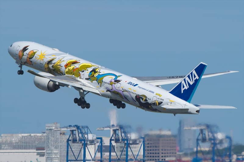 ANA イーブイジェット モデルプレーン（ANA航空ピカチュウ塗装