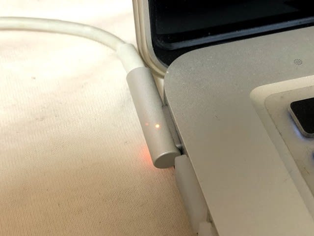 MacBook Proのバッテリーの充電をさせないようにするTips - せっ MacBook Proのバッテリーの充電をさせないようにするTips - せっ