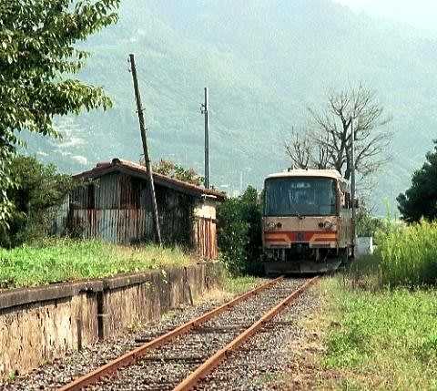 紀州路の鉄道風景 2002年 - kisyuuのさんぽみち 紀州路の鉄道風景 2002年 - kisyuuのさんぽみち