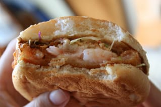 86.5食め「マクドナルド」の焙煎ごまえびフィレオ - 【西日本