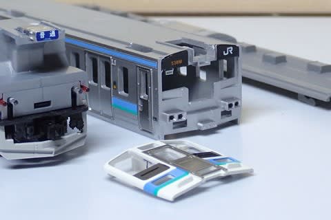 海から山へ転身～KATOの「211系2000番台 長野色」を買う - K