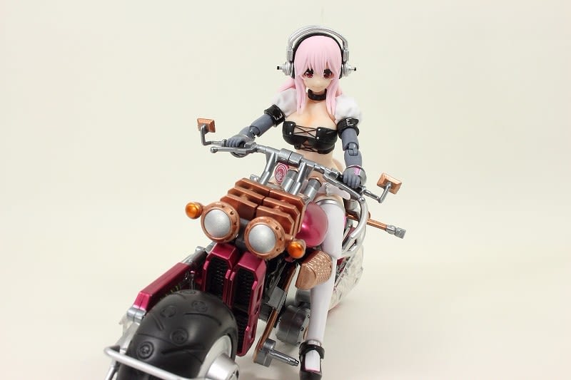 Amazon.com: TAMASHII NATIONS Bandai Armor Girls Project